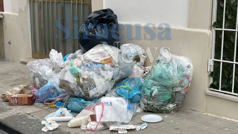 Emergenza rifiuti a Siracusa, una pioggia di sanzioni per evitare l’emergenza sanitaria